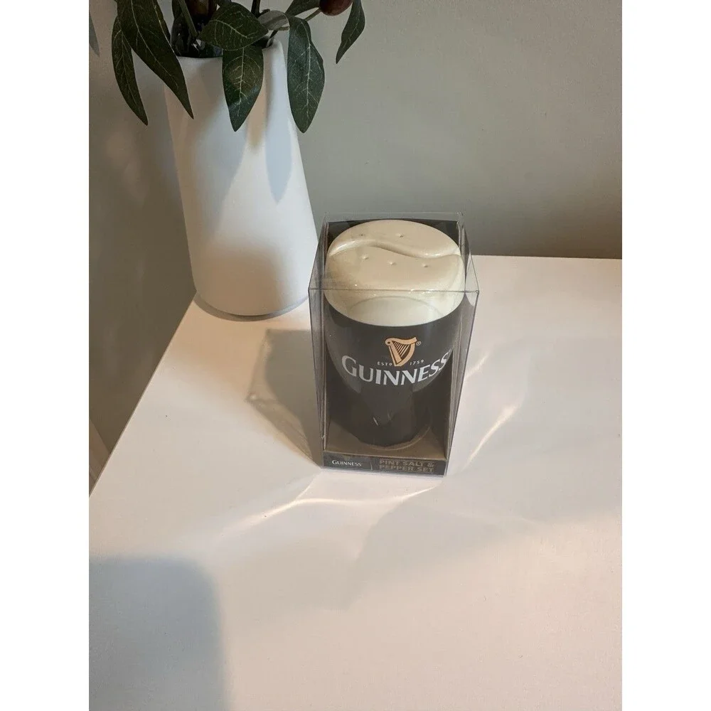 Guinness Pint Glass Salt and Pepper Shakers Set Ceramic Yin Yang New In Box